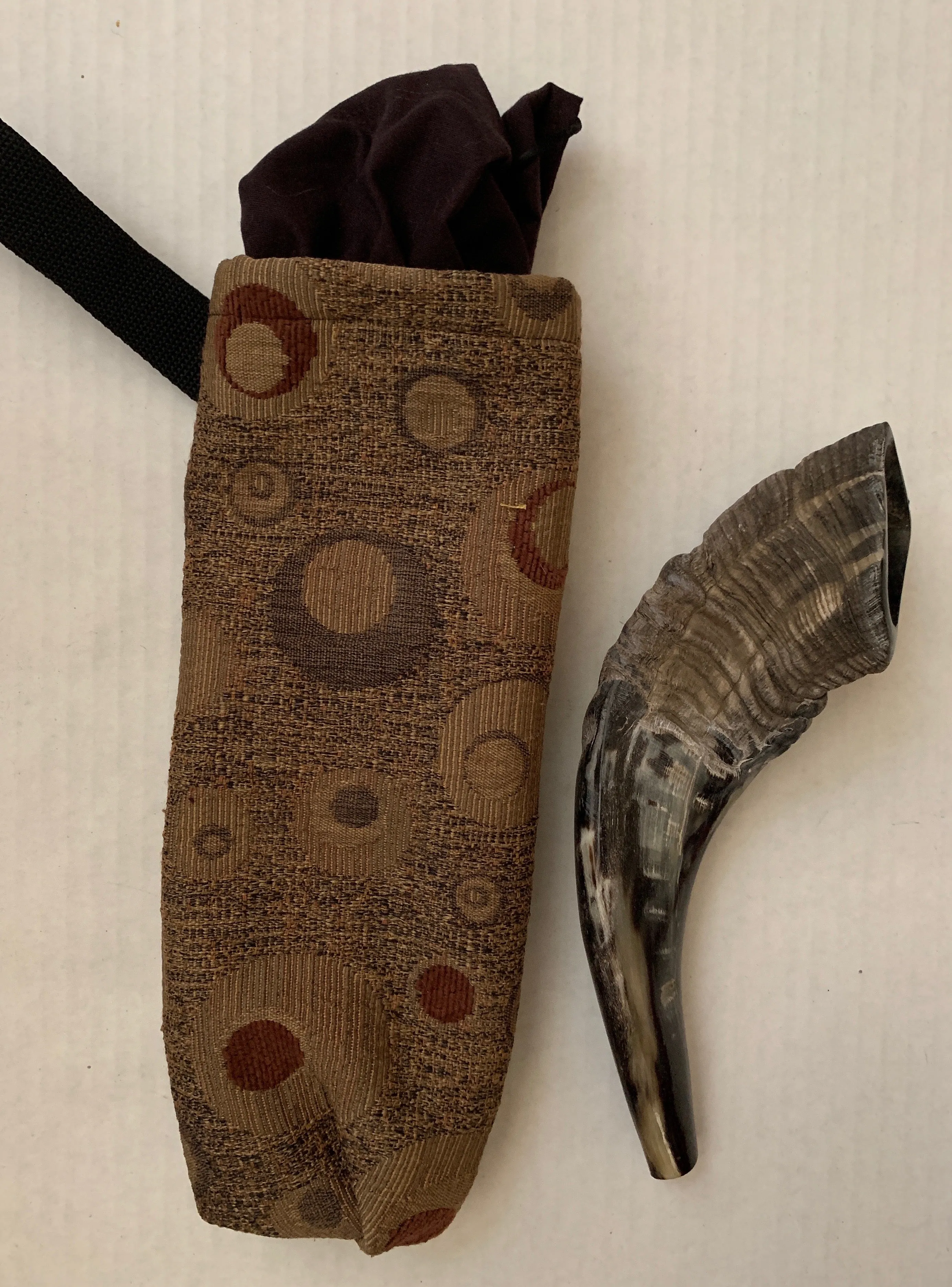 Bag - Rams Horn  ----   Carrying Case