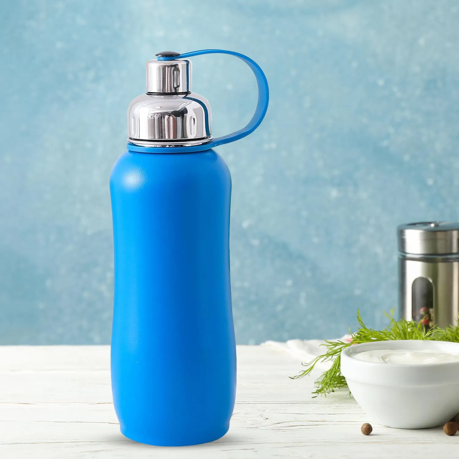 Homestic Vacuum Insulated Water Bottle| Stainless Steel Sipper Water Bottle | Hot & Cold Water Bottle | Leakproof, BPA Free, Rustproof | 750 ML | Blue