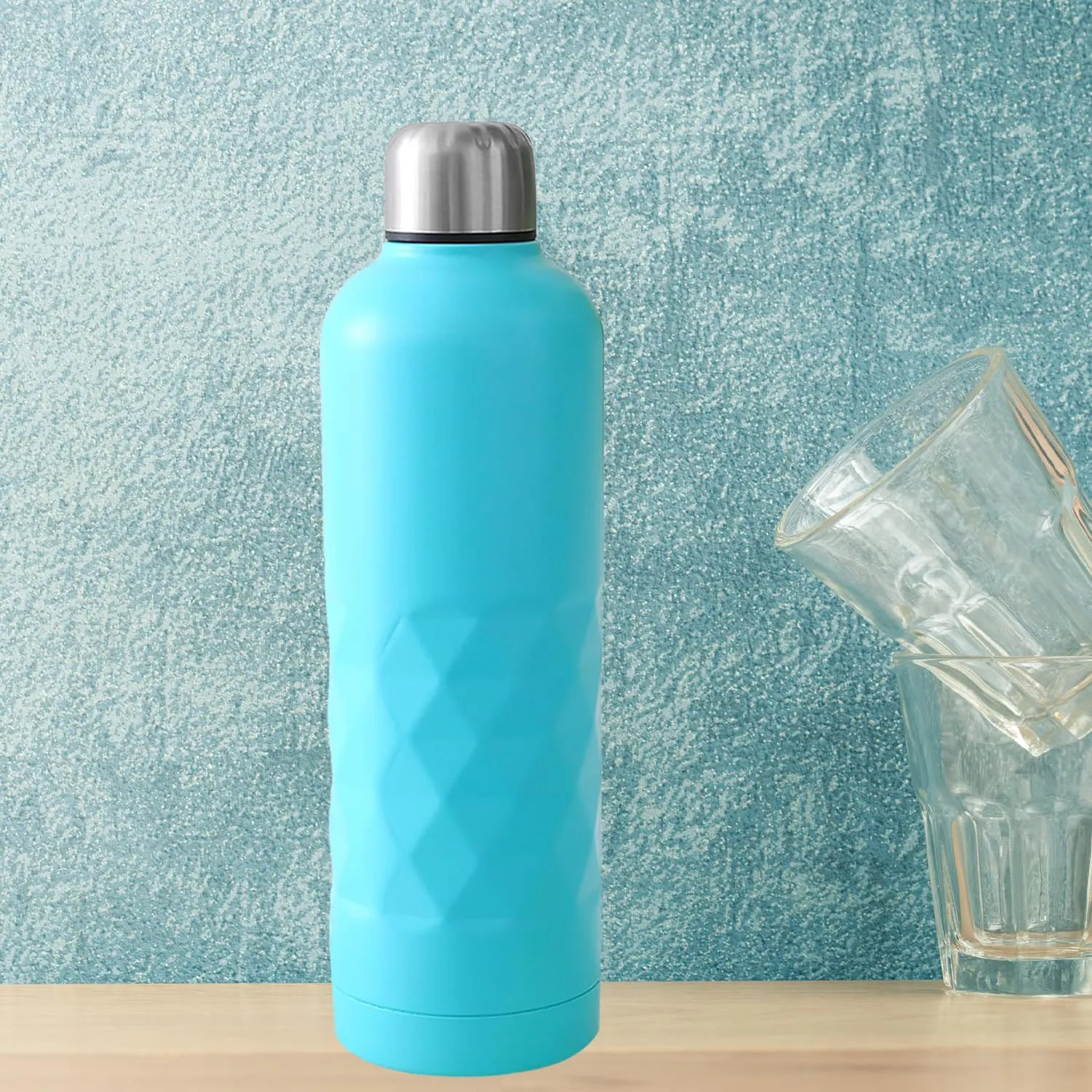Kuber Industries Vacuum Insulated Water Bottle | Stainless Steel Water Bottle | Hot & Cold Water Bottle | Leakproof, BPA Free, Rustproof | 750 ML | Light Blue