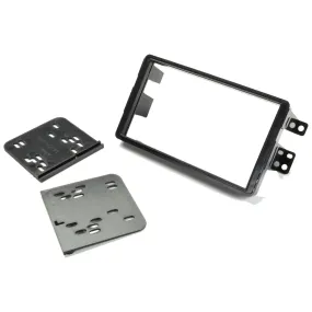Metra 95-7405 Double DIN Radio Dash Kit for Select 2004-Up Titan Base Model Vehicles