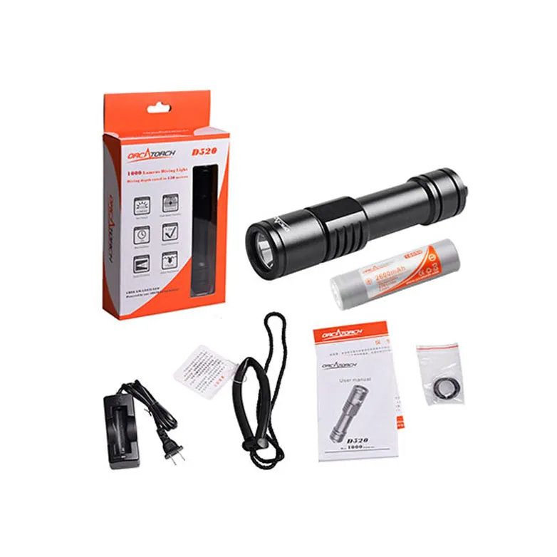 Orcatorch D520 Dive Light With a Mechanically Rotary Switch