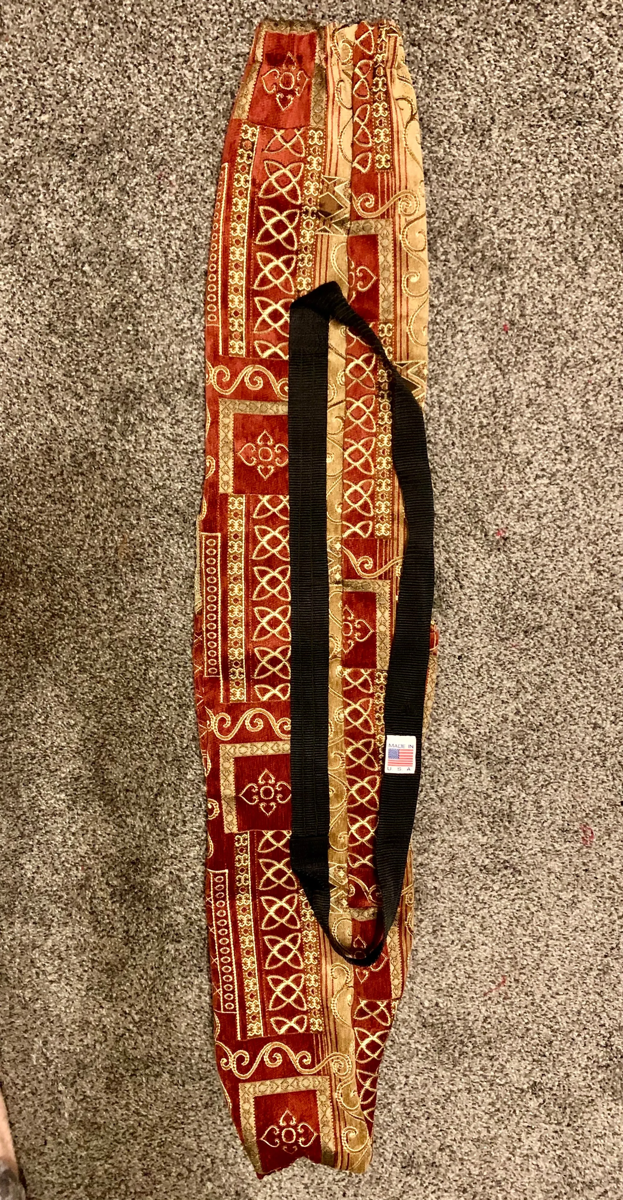 Shofar Carrying Case     .    .    .    Bag of Gold