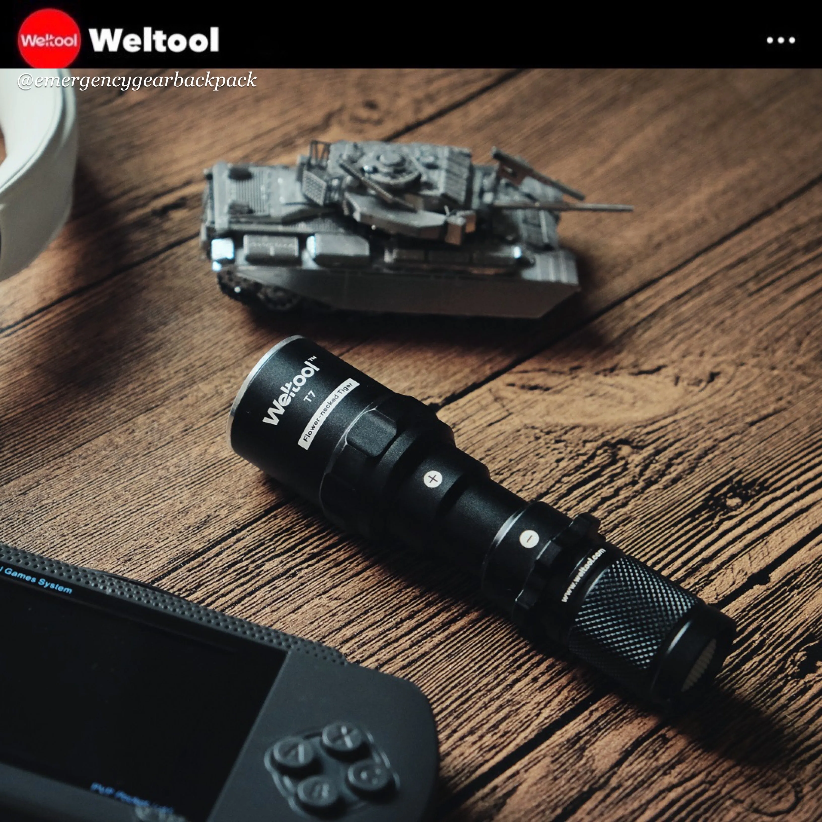 Weltool T7 Compact Tactical Flashlight 296 Lumens 201M